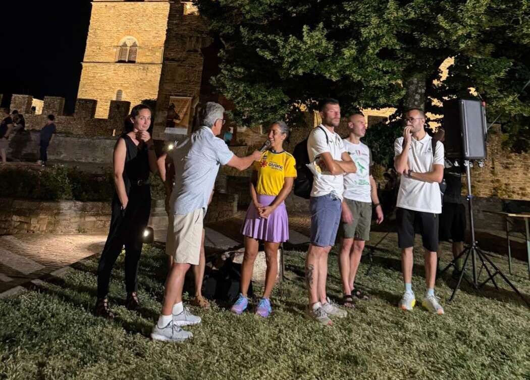 I protagonisti sotto il Castello di Poppi